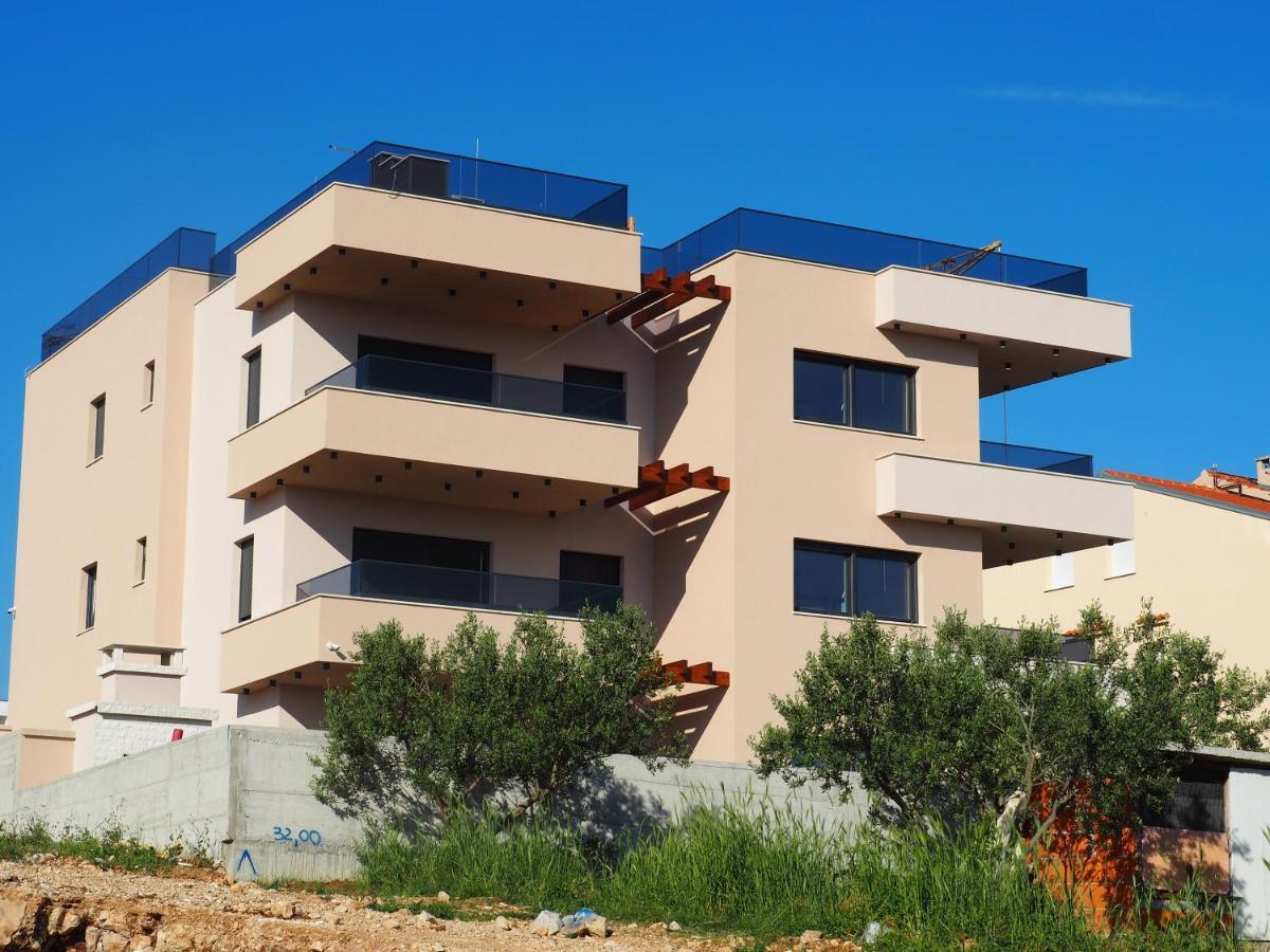 Apartment Rose Garden Sveti Filip i Jakov Exterior foto